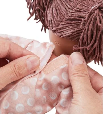 HABA 306531 Spielpuppe Amara 5 HABA 306531 Spielpuppe Amara – Bild 3